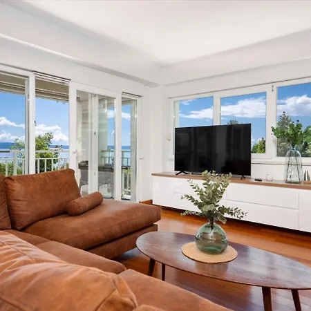 Zdravka アパート マカルスカ